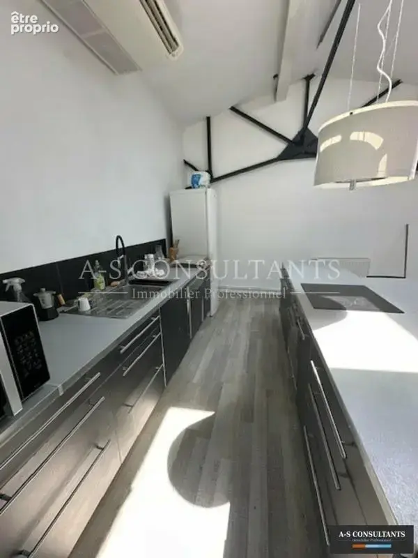Entrepot avec bureaux à vendre - photo 9