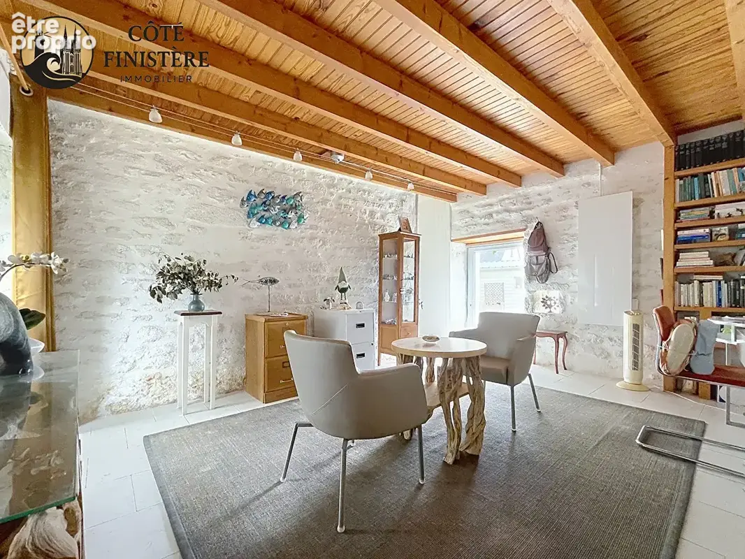 En exclusivité ! Maison de charme avec studio à 800 m de la plage des Sables Blancs ! - photo 4
