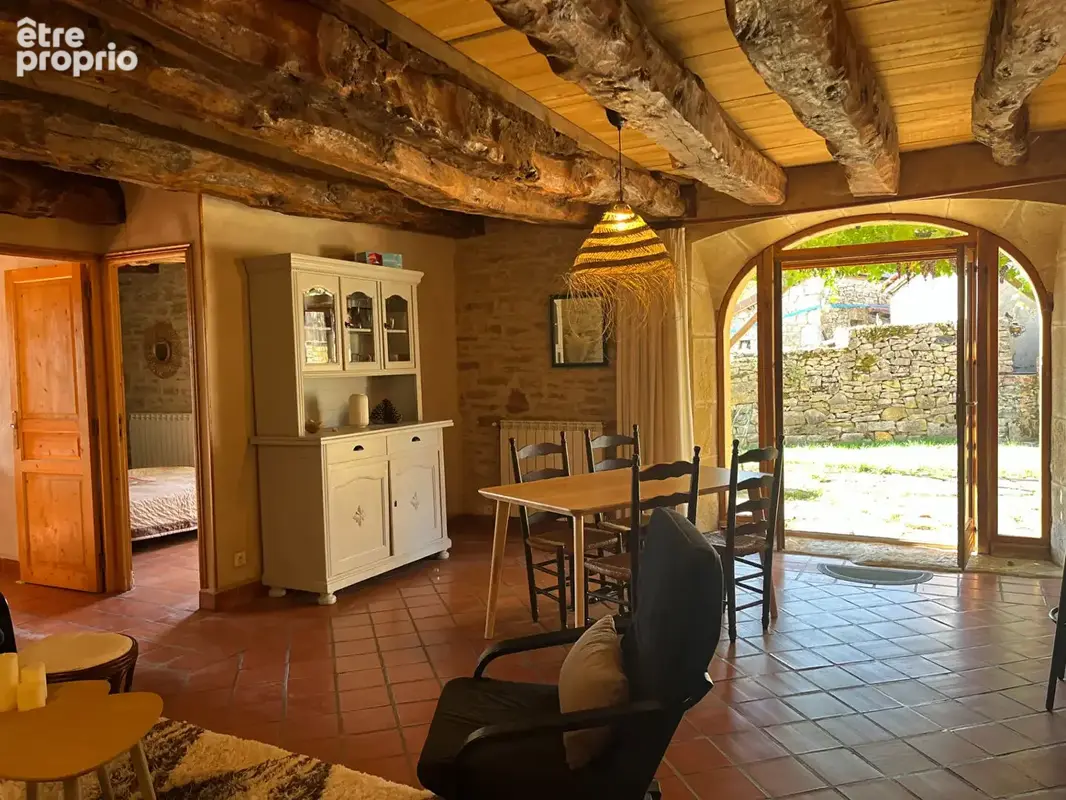 Ancienne grange partiellement rénovée avec vue panoramique - secteur Naussac - photo 5
