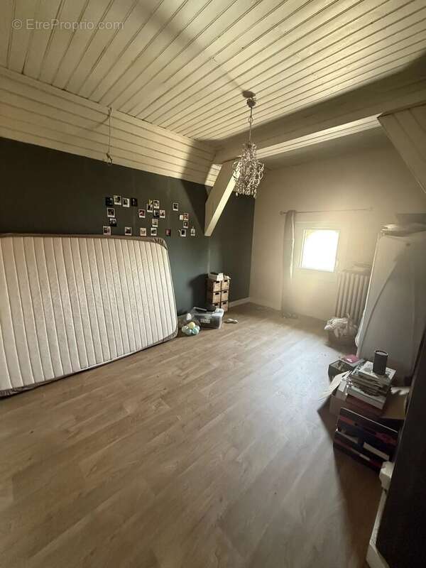 Maison à BRIENON-SUR-ARMANCON