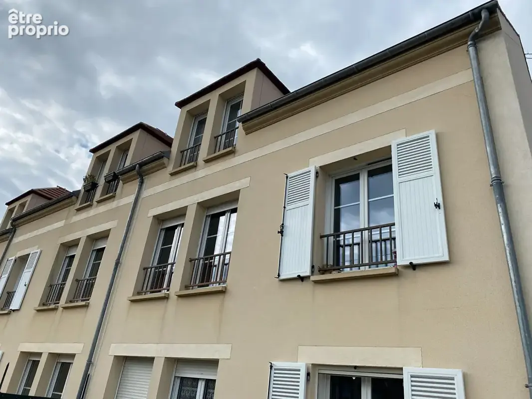 Appartement à BORNEL
