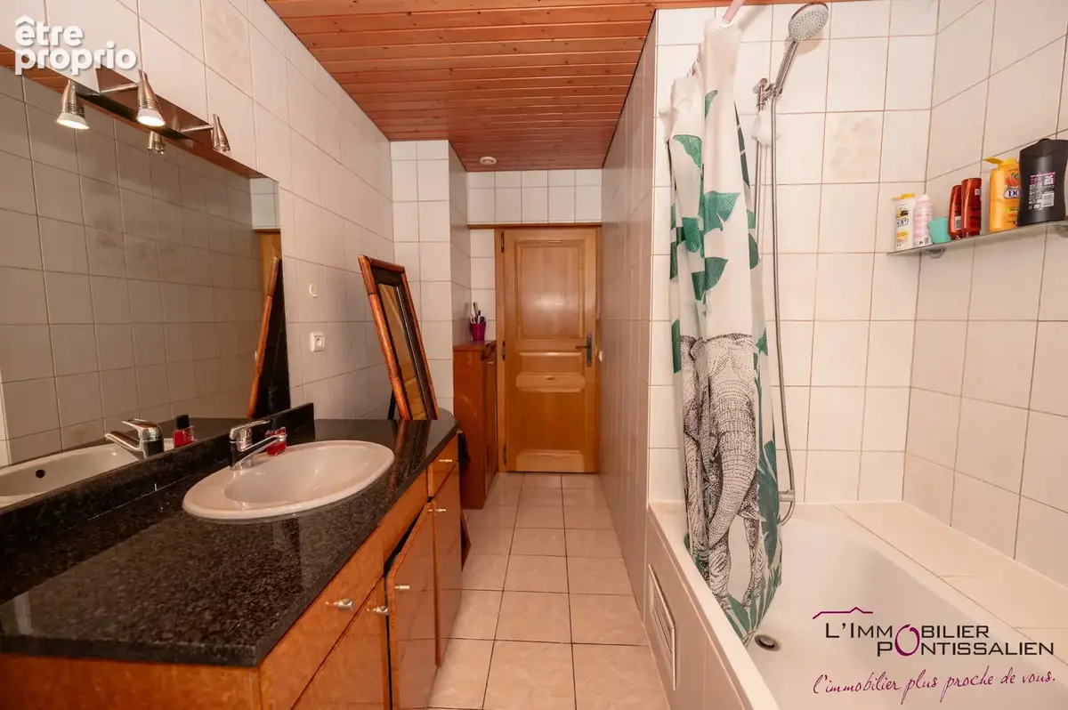 Maison - vuillecin - 200m2 - 6 chambres - photo 35