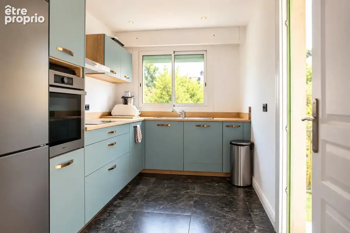 Nice – cessole  3 pièces 74 m² – traversant – étage élevé – parfait état - photo 4