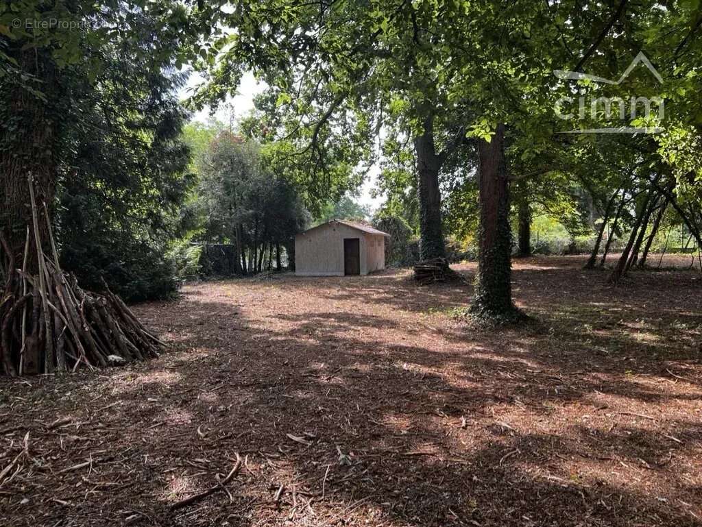 Terrain à CONGIS-SUR-THEROUANNE