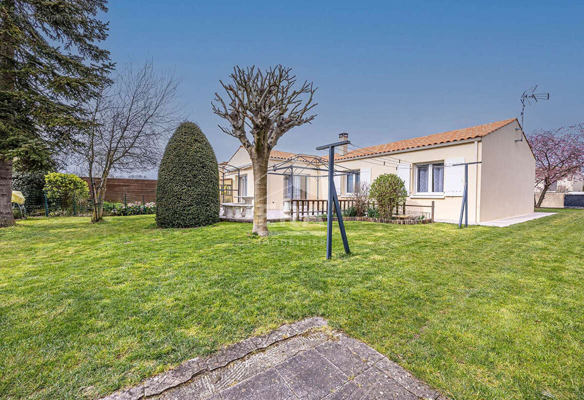 Maison à SAINT-SAUVEUR-D&#039;AUNIS