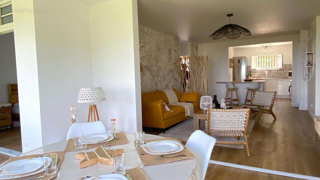 Photo 2 - Appartement à LES TROIS-ILETS