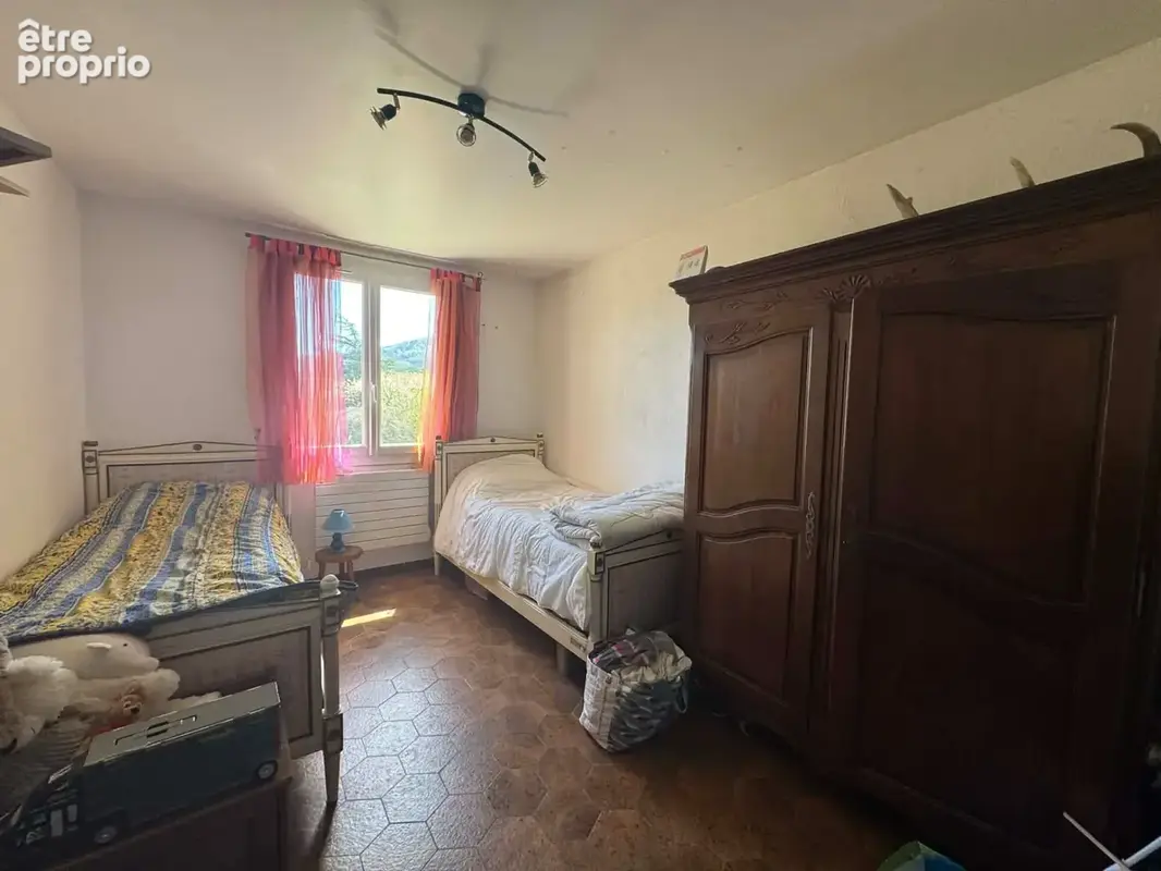 Maison jumelée 141 m² – Piscine – Grand terrain – Excellent DPE B – La Bâtie-Montsaléon - photo 8