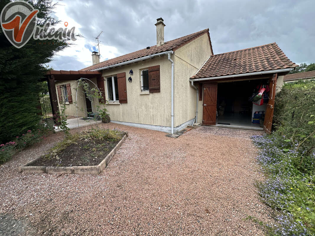 Maison à RAVEL
