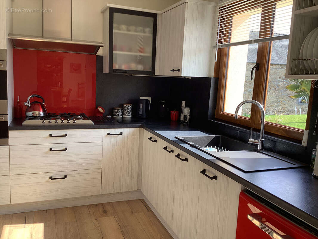 Maison à PLOUGUENAST