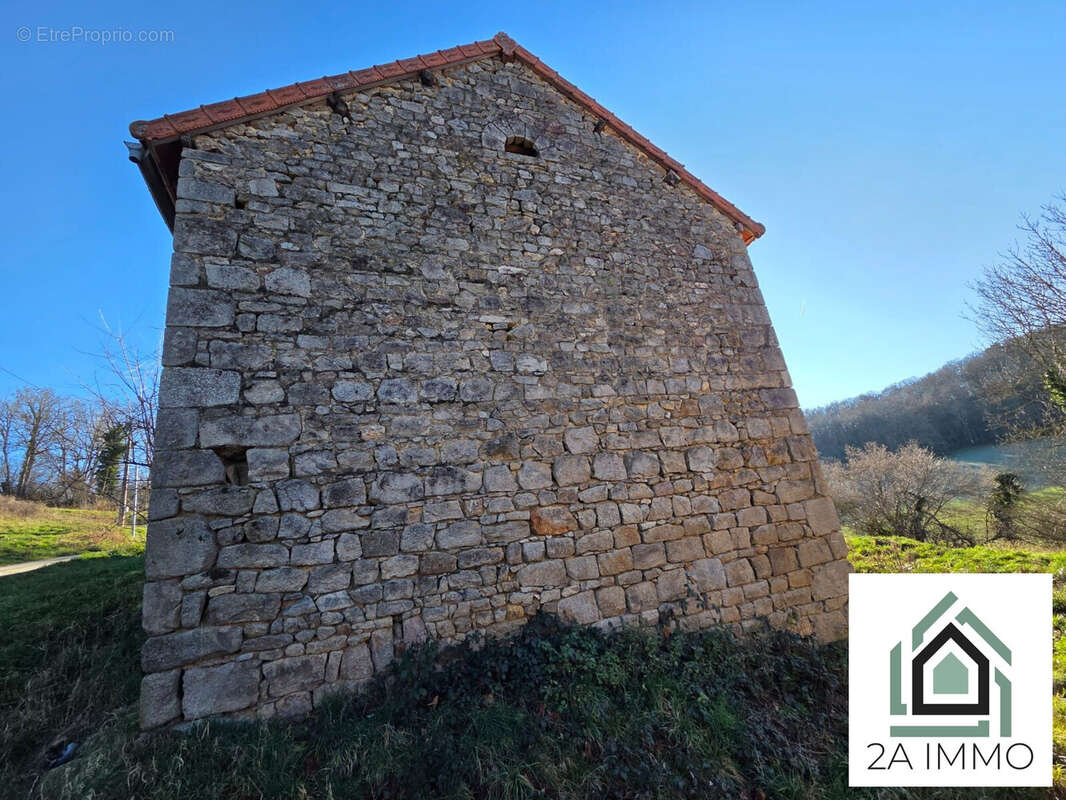 Maison à CHARRON