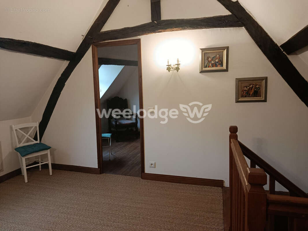 Maison 93 m² à Saint-Hilaire-Sur-Benaize  - photo 6