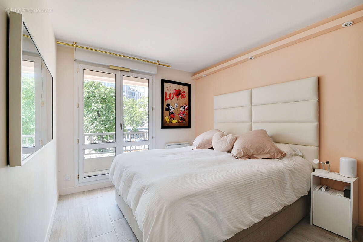Appartement à ISSY-LES-MOULINEAUX