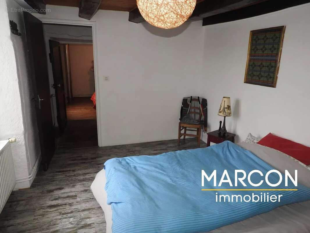 Maison à SAINT-PIERRE-BELLEVUE