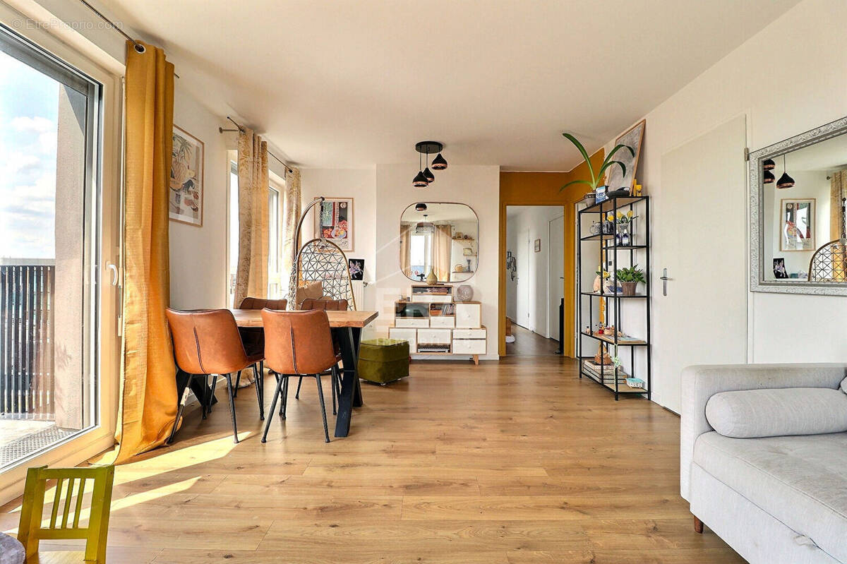 Appartement à SAINT-DENIS