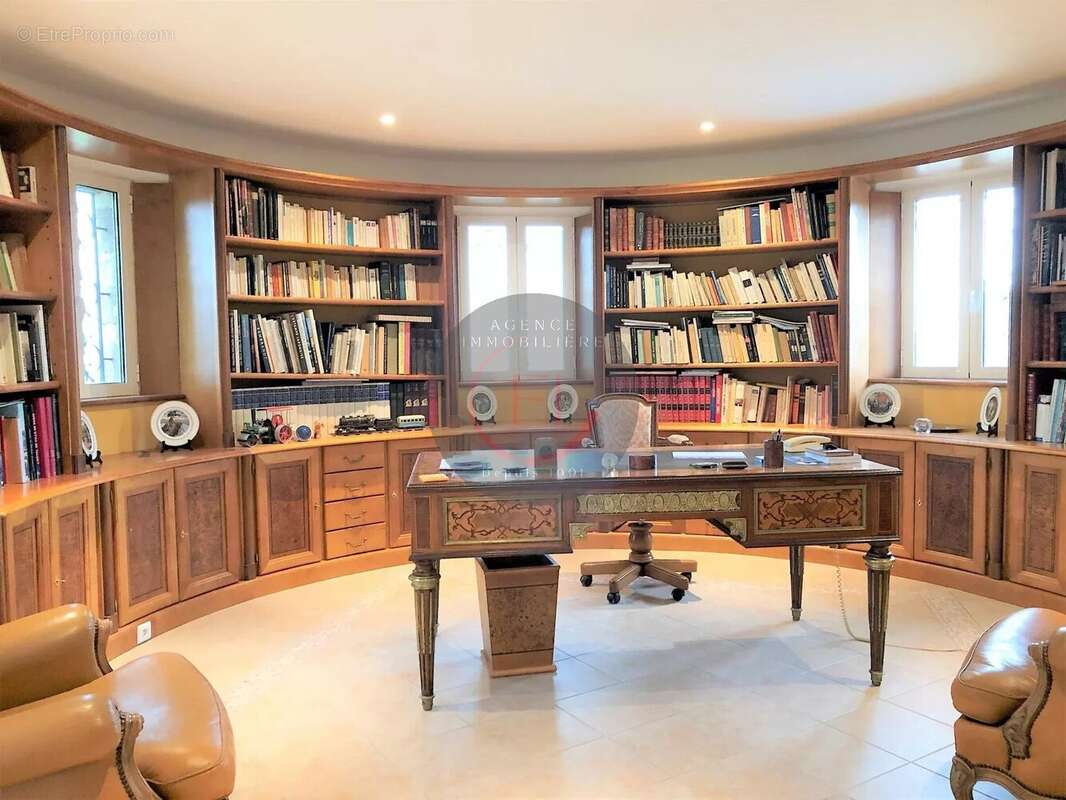 Maison à LES ADRETS-DE-L&#039;ESTEREL