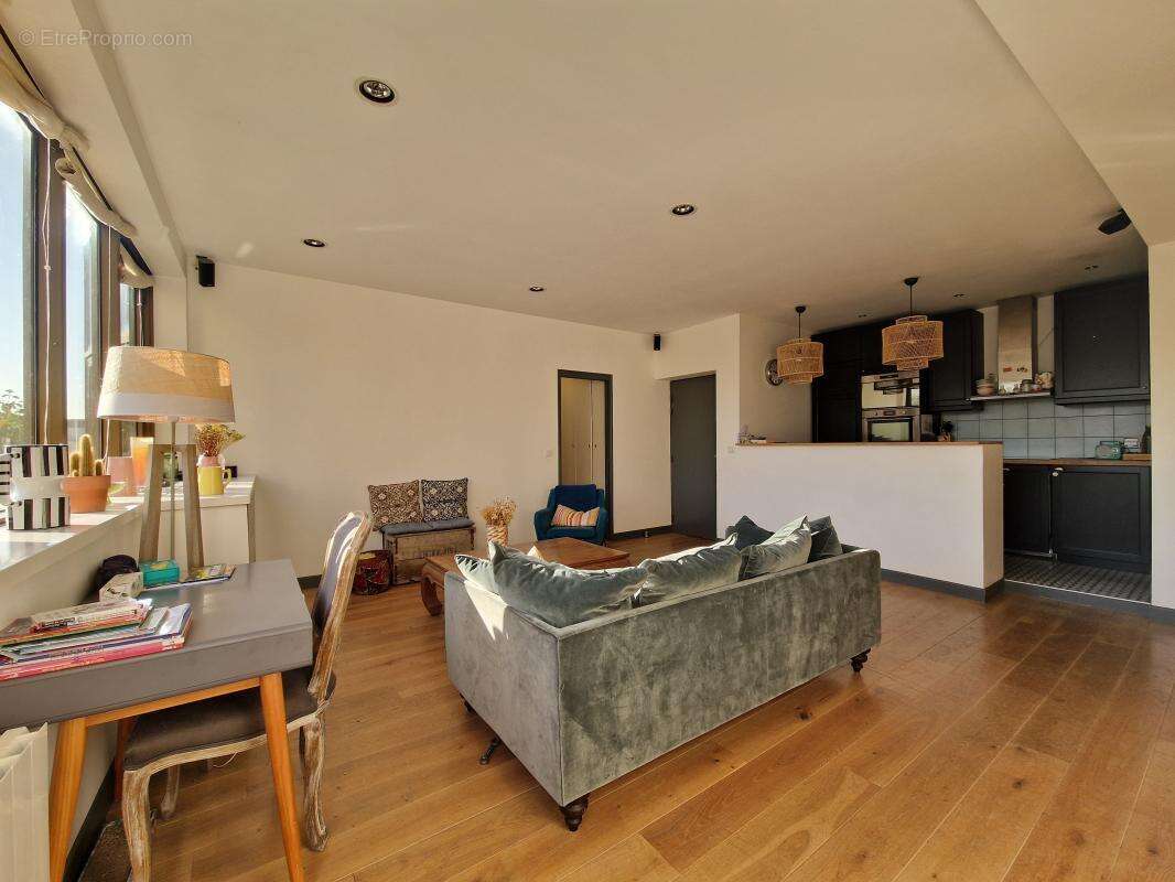 Appartement à ASNIERES-SUR-SEINE