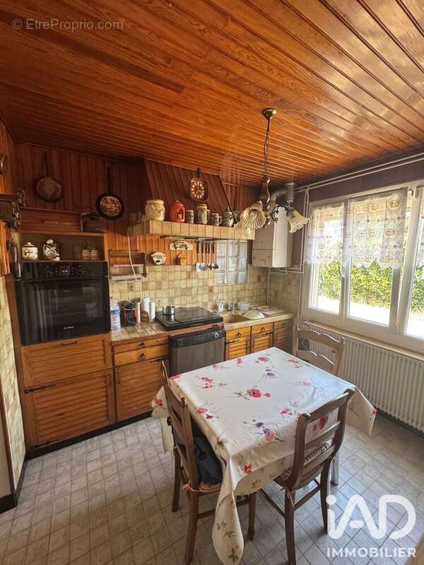 Photo 4 - Maison à SAINT-DENIS-DE-L'HOTEL