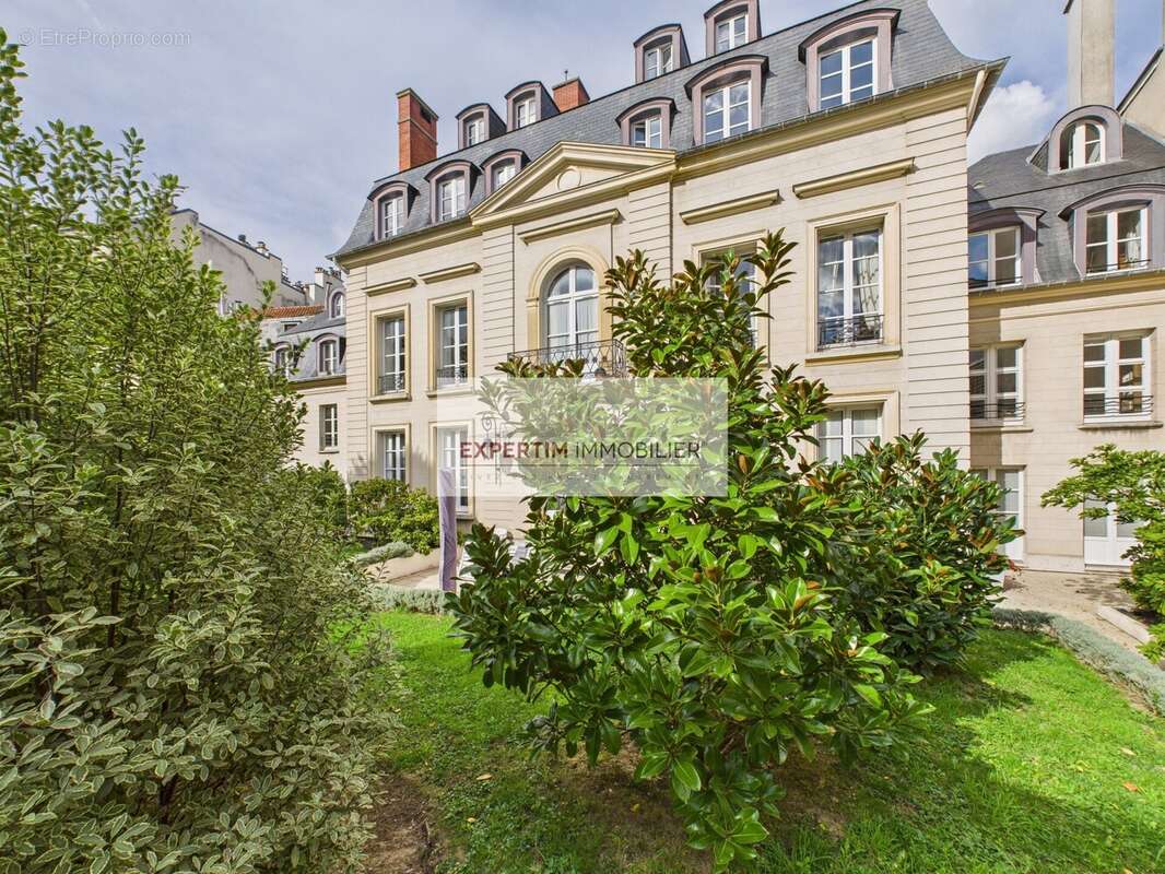 Appartement à VERSAILLES