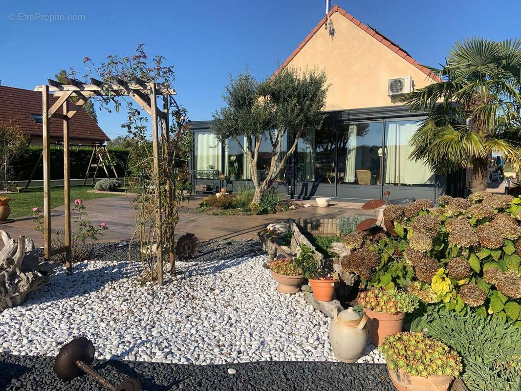 Photo 2 - Maison à LE DESCHAUX