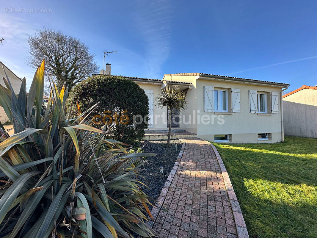 Maison à MORTAGNE-SUR-SEVRE