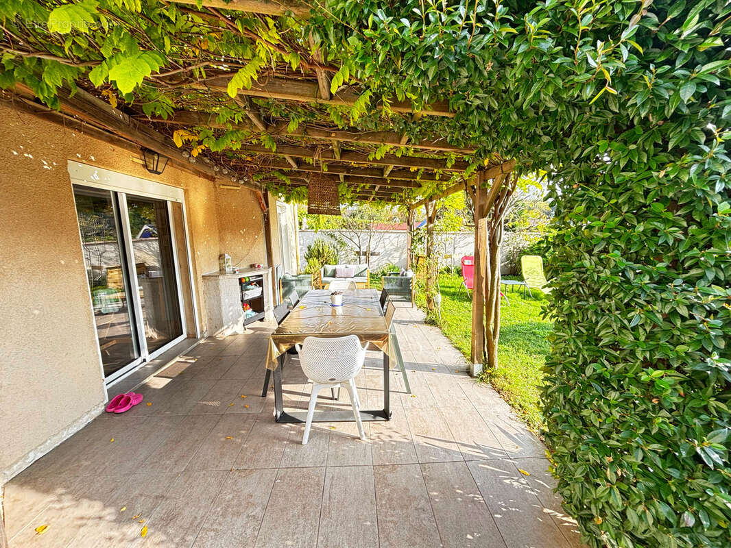 Maison à VILLEFONTAINE