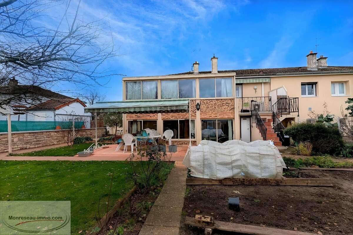 Maison à CHATENOY-LE-ROYAL