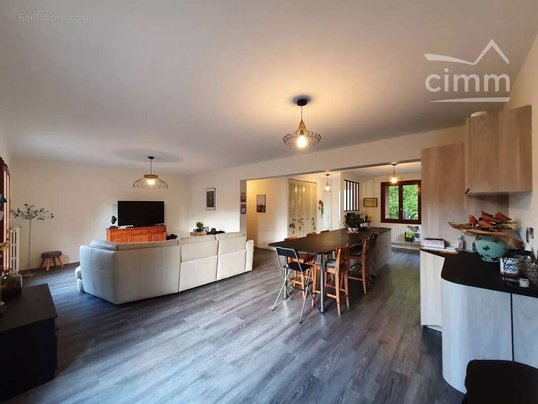 À vendre – Maison familiale entièrement rénovée proche de Chambord - photo 3