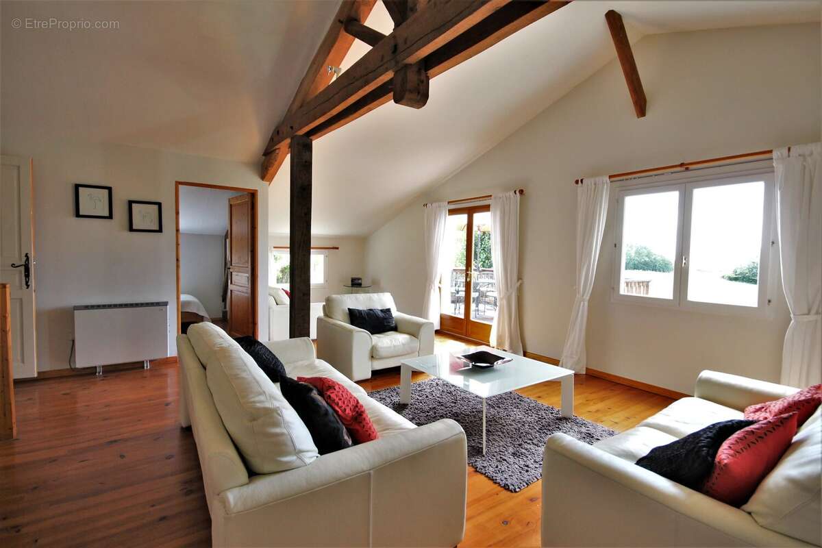 Propriété en pierres, 6 Chambres et piscine - photo 15