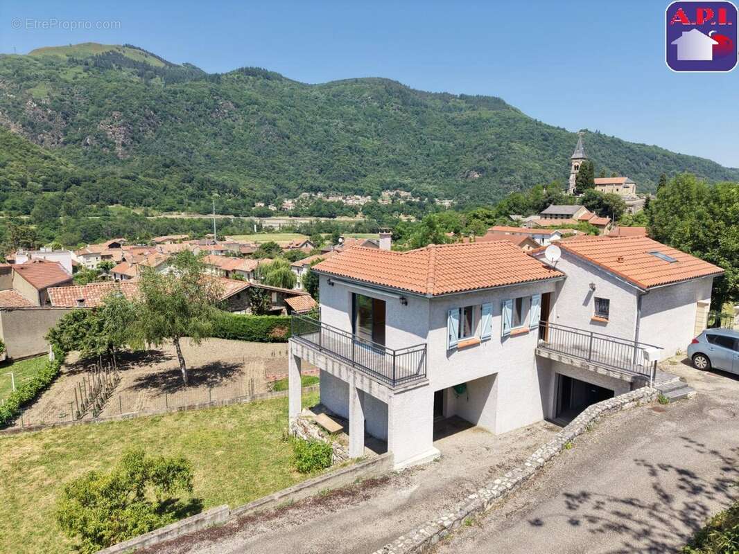 Maison à TARASCON-SUR-ARIEGE