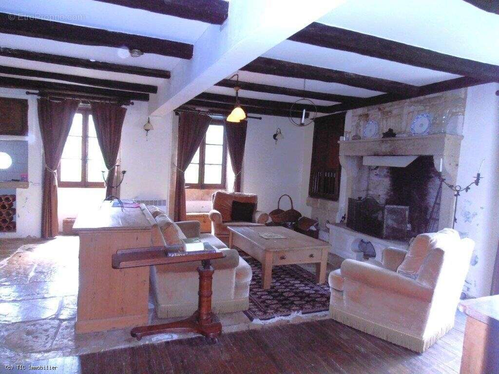 Maison à LEZAY