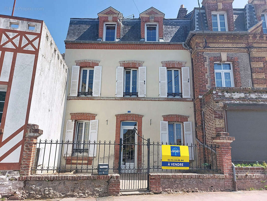 Maison à DIVES-SUR-MER