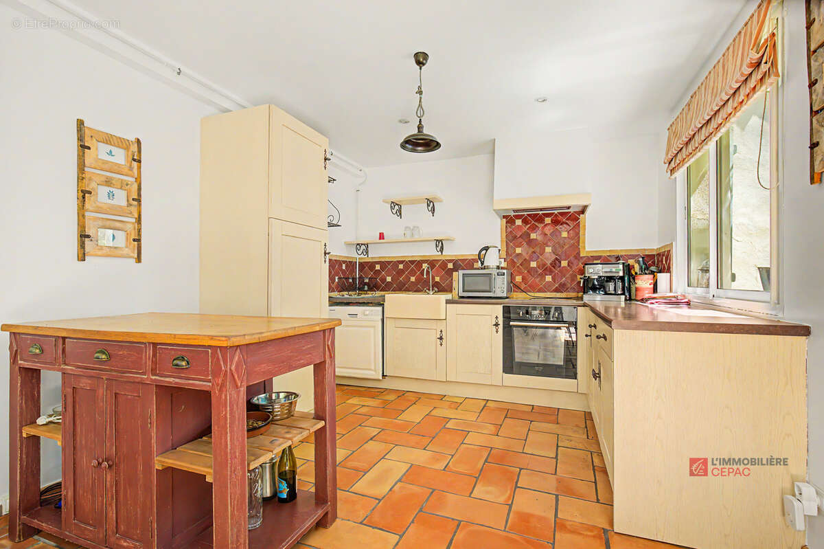 Maison à EGUILLES