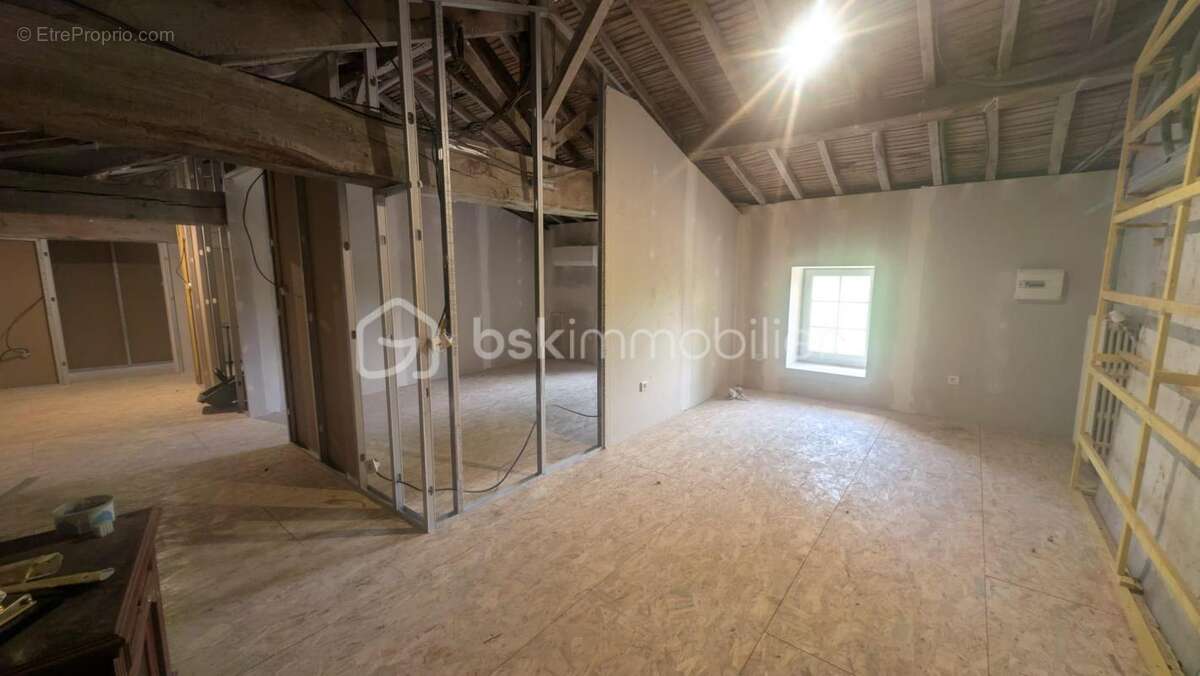 Maison à LE BEUGNON