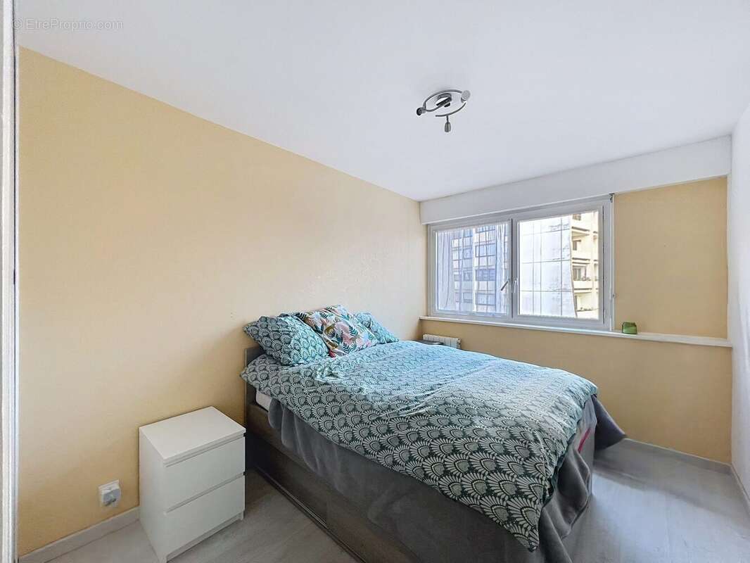 Appartement à LA CHAUSSEE-SAINT-VICTOR