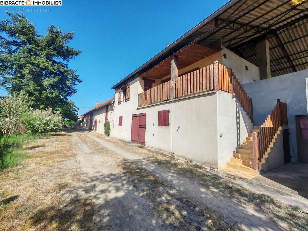 Maison à SAINT-NIZIER-SUR-ARROUX