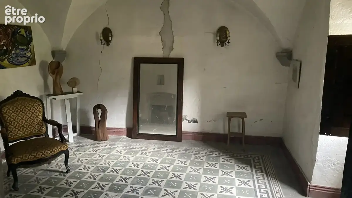 Une demeure de caractère au sein d’un château du XVe siècle - photo 4