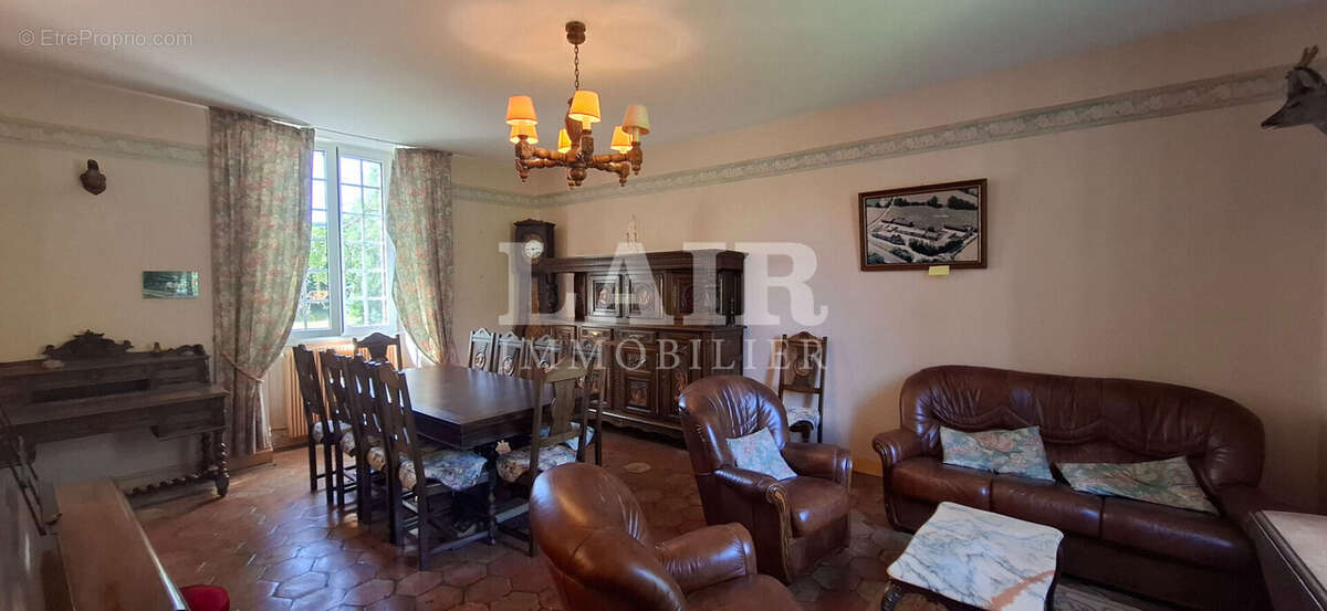 Maison de Maître et ancien presbytère - Ref S15421 - photo 5