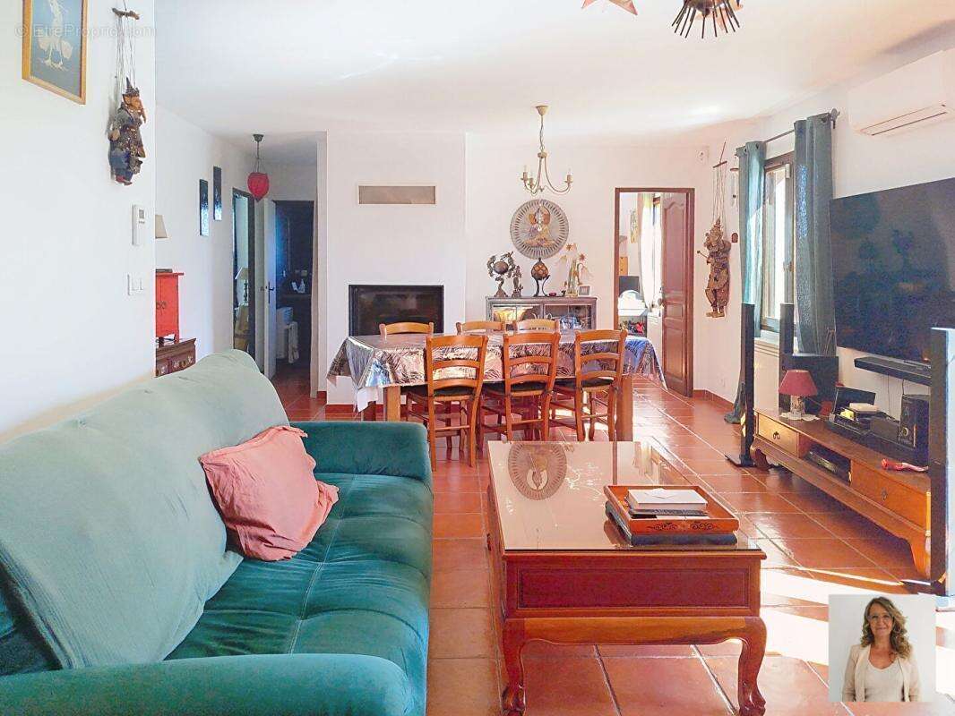 Maison à SAINT-MAXIMIN-LA-SAINTE-BAUME
