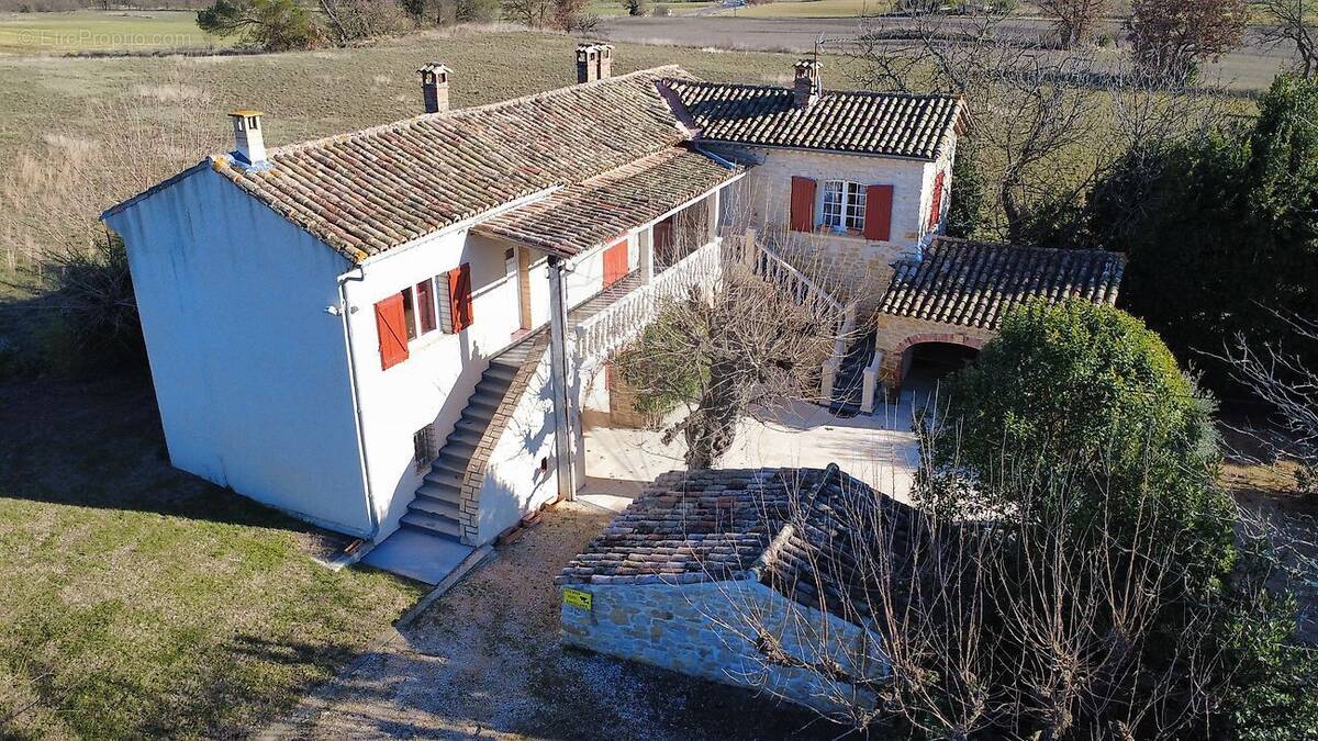 Maison à ALLEGRE-LES-FUMADES