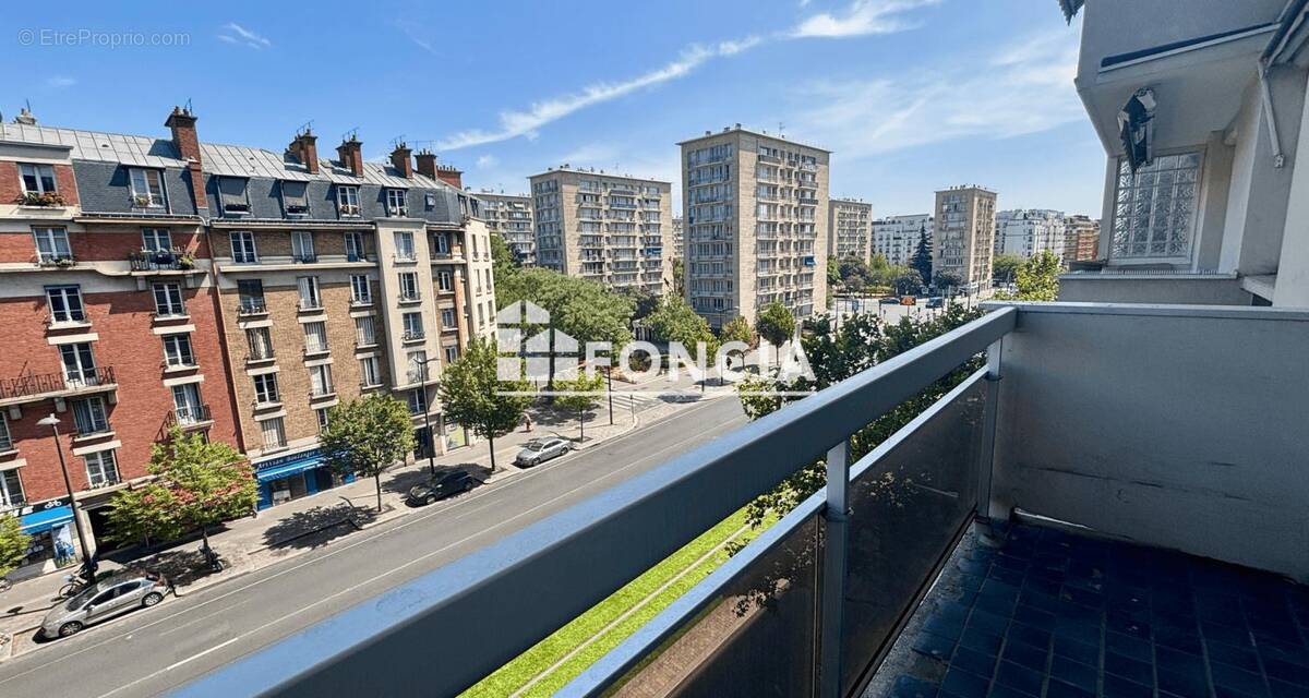 Appartement à PARIS-20E