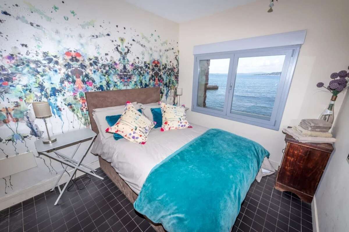 Maison à ROQUEBRUNE-SUR-ARGENS