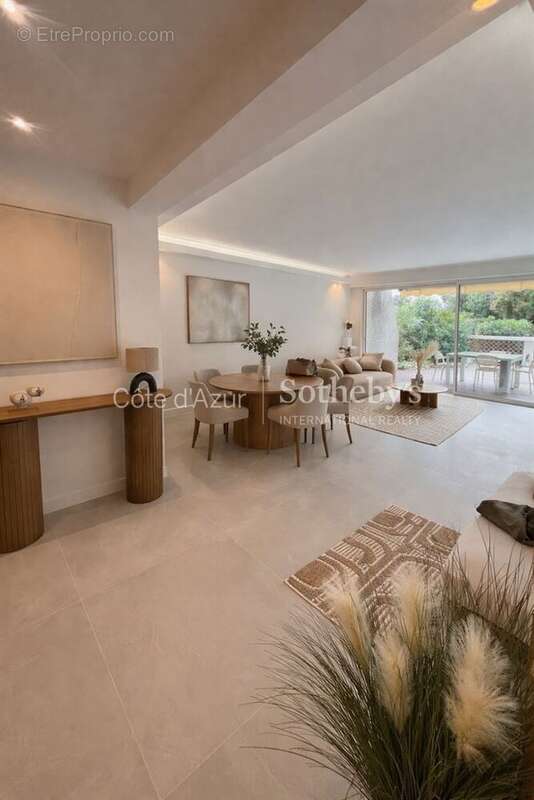 Appartement à CANNES