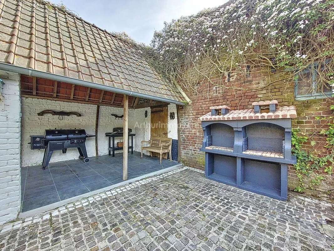 Maison à CAMPHIN-EN-CAREMBAULT