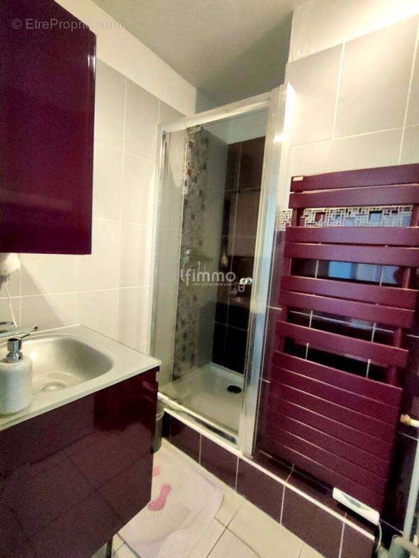 Appartement à LE PERREUX-SUR-MARNE