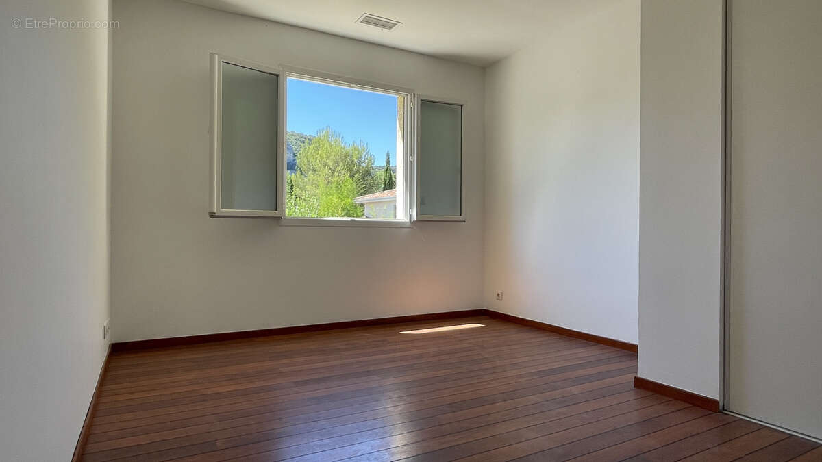 Maison à SAINT-BAUZILLE-DE-PUTOIS