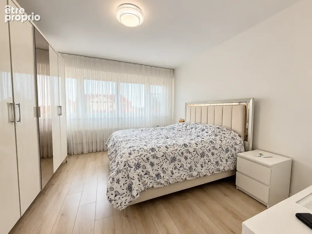 Appartement 4 pièces rénové 103 m2 balcon, ascenseur et parking - photo 4