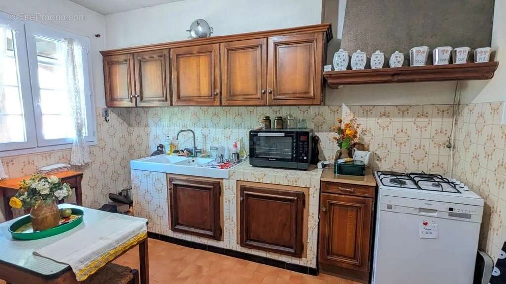 Maison à ENTRECASTEAUX