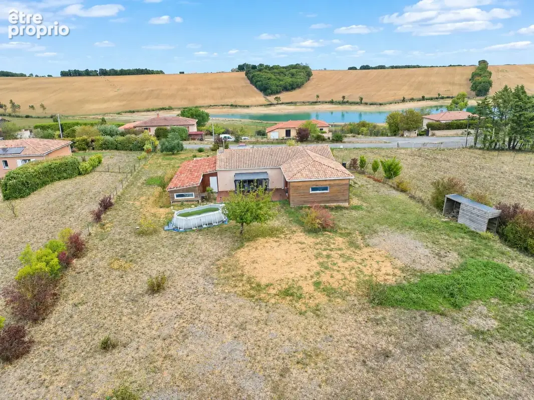 Maison de plain-pied avec terrain de 2520m2 clôturé - photo 2