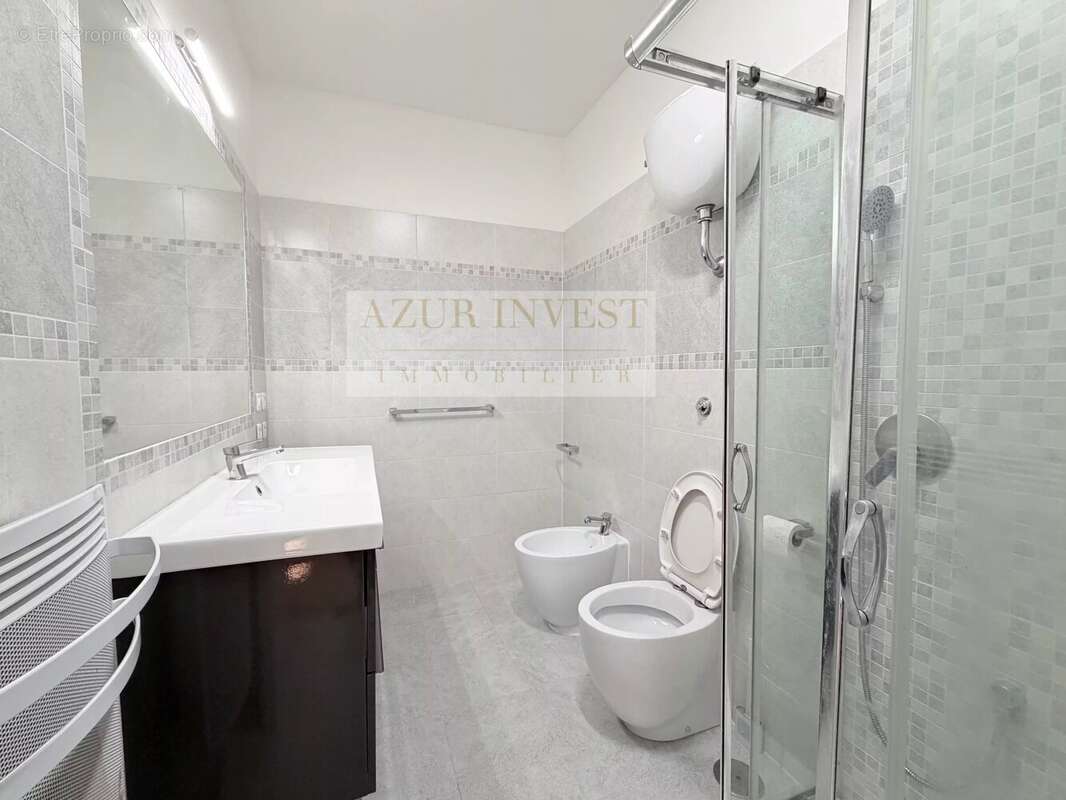 Appartement à ROQUEBRUNE-CAP-MARTIN