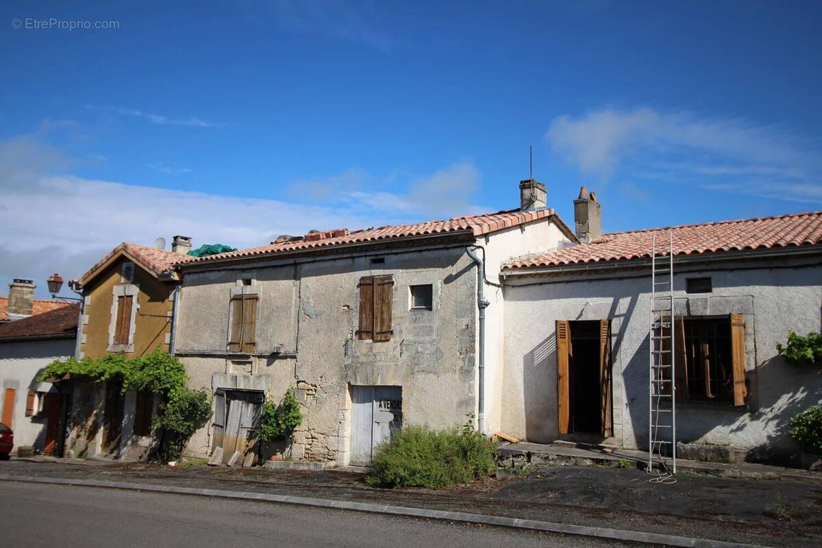 Maison à VERTEILLAC